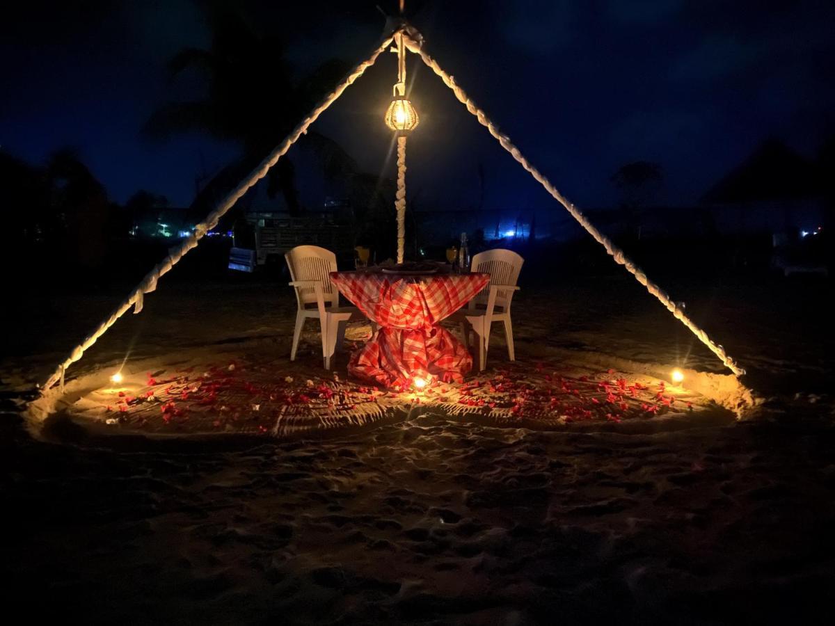 Adroit Beach Inn غوريدهو المظهر الخارجي الصورة