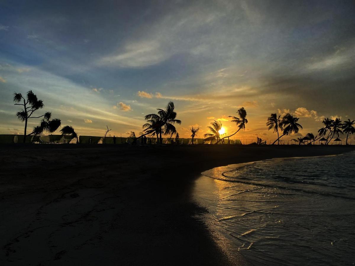 Adroit Beach Inn غوريدهو المظهر الخارجي الصورة