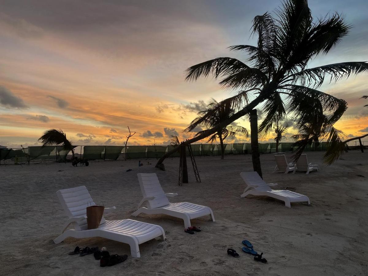 Adroit Beach Inn غوريدهو المظهر الخارجي الصورة